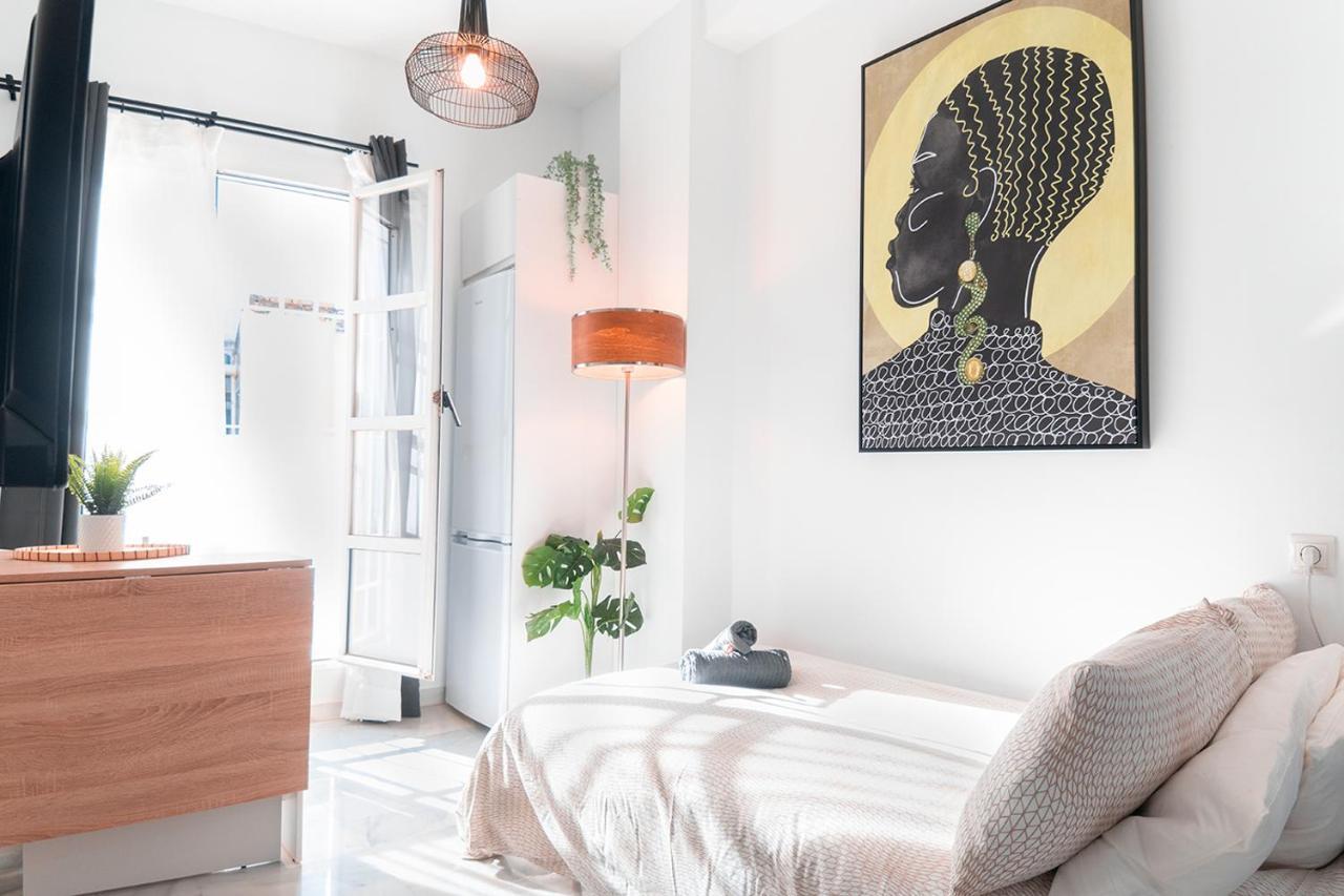 Downtown Apartment With Private Terrace & Jacuzzi Sewilla Zewnętrze zdjęcie