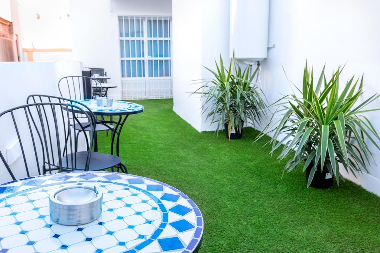Downtown Apartment With Private Terrace & Jacuzzi Sewilla Zewnętrze zdjęcie